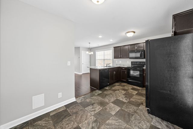 365 Sam Houston Cir, Clarksville, TN 37040