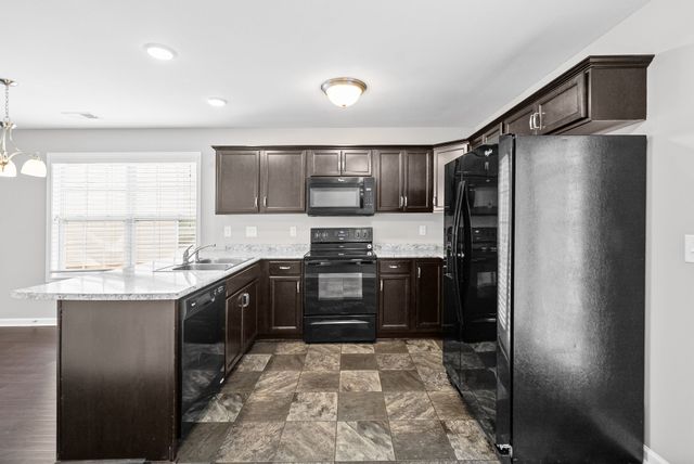 365 Sam Houston Cir, Clarksville, TN 37040