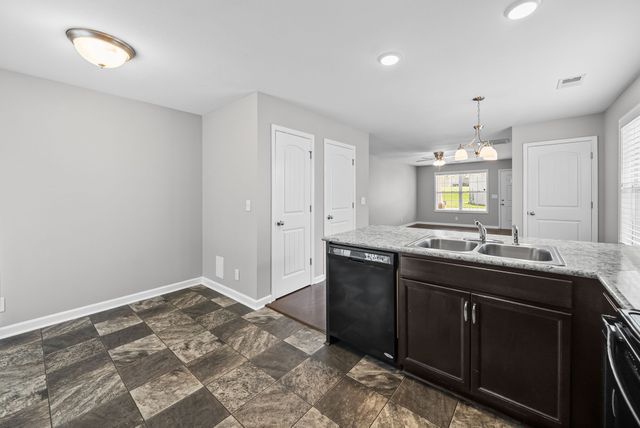 365 Sam Houston Cir, Clarksville, TN 37040