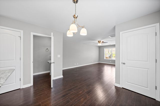 365 Sam Houston Cir, Clarksville, TN 37040