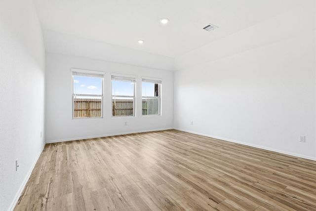 7434 Bartoncliff Drive, Katy, TX 77493