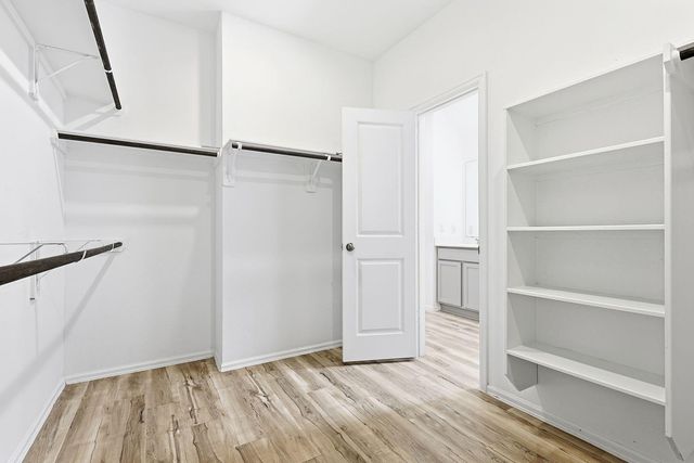 7434 Bartoncliff Drive, Katy, TX 77493