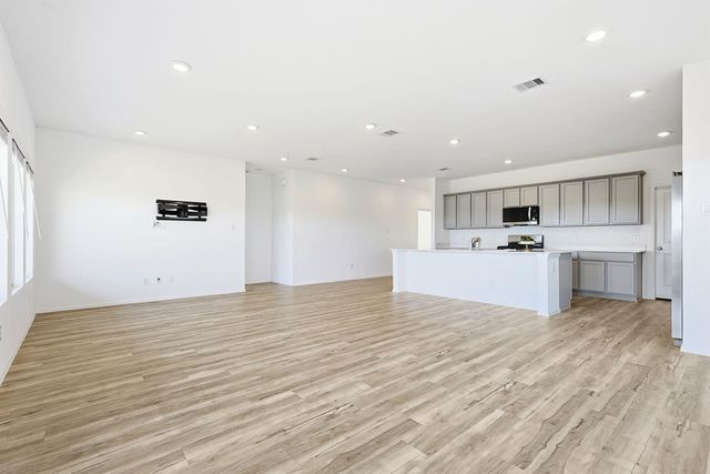 7434 Bartoncliff Drive, Katy, TX 77493