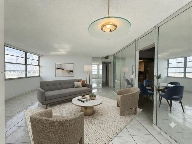 1351 NE Miami Gardens Dr 1215E, Miami, FL 33179