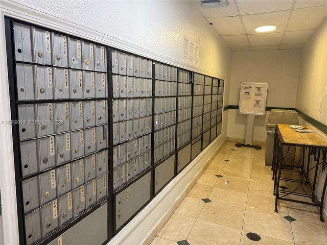 1351 NE Miami Gardens Dr 1215E, Miami, FL 33179
