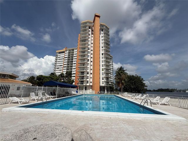 1351 NE Miami Gardens Dr 1215E, Miami, FL 33179
