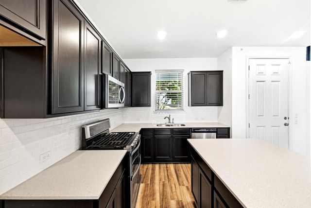 7903 Sutcliffe DR, Austin, TX 78744