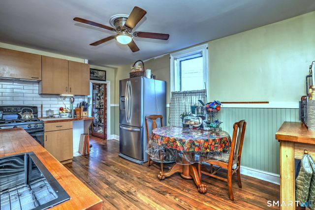 1596 Main Street, Stratford, CT 06615