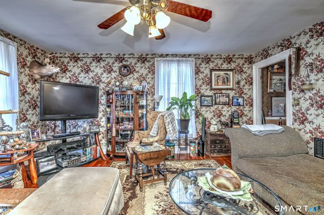 1596 Main Street, Stratford, CT 06615