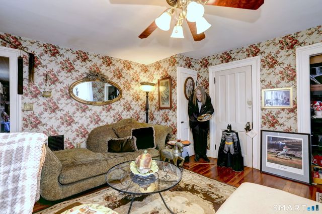 1596 Main Street, Stratford, CT 06615