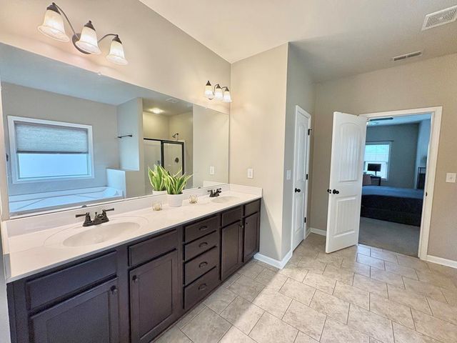 3814 Pond View Court, Columbus, GA 31907