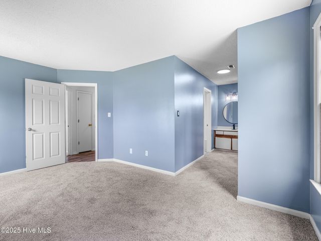 600 Foxfire Circle, Jacksonville, NC 28546