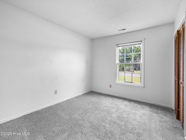 600 Foxfire Circle, Jacksonville, NC 28546