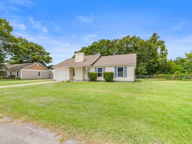 600 Foxfire Circle, Jacksonville, NC 28546