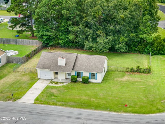 600 Foxfire Circle, Jacksonville, NC 28546