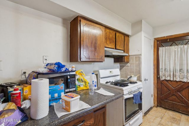 5748 Corsicana Avenue, El Paso, TX 79924