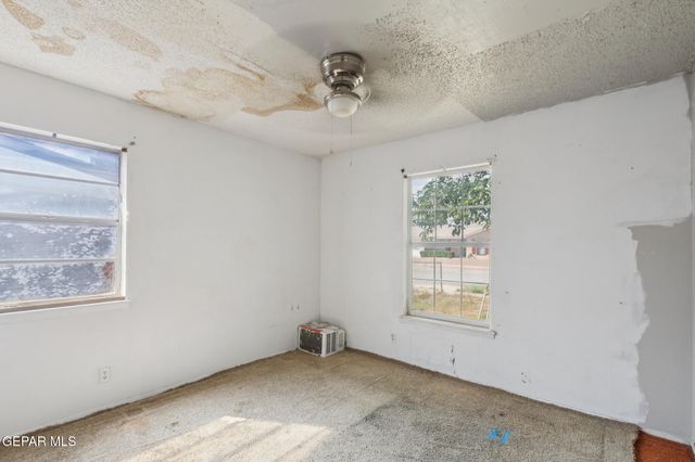 5748 Corsicana Avenue, El Paso, TX 79924