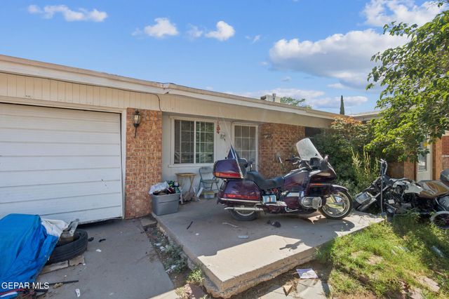 5748 Corsicana Avenue, El Paso, TX 79924