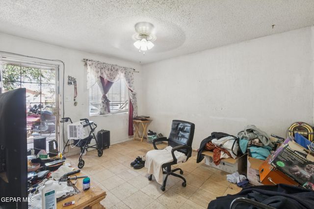 5748 Corsicana Avenue, El Paso, TX 79924
