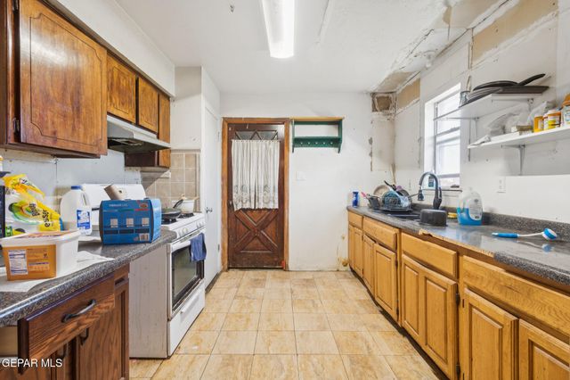 5748 Corsicana Avenue, El Paso, TX 79924