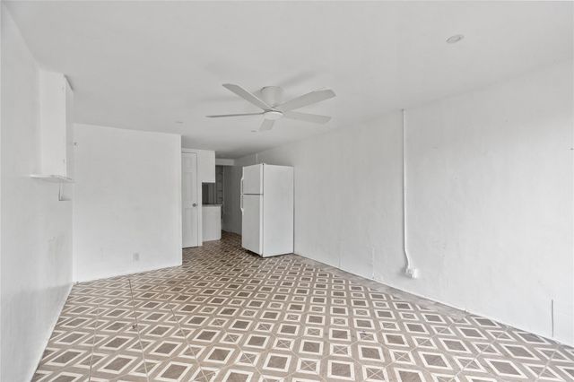 5705 Harding St, Hollywood, FL 33021