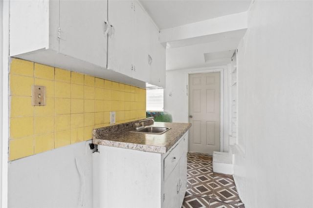 5705 Harding St, Hollywood, FL 33021