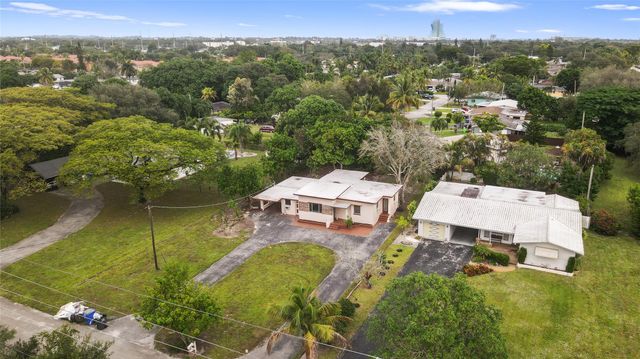 5705 Harding St, Hollywood, FL 33021