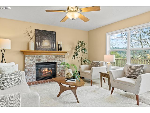 13931 Se ROLLING MEADOWS Dr, Happy Valley, OR 97086