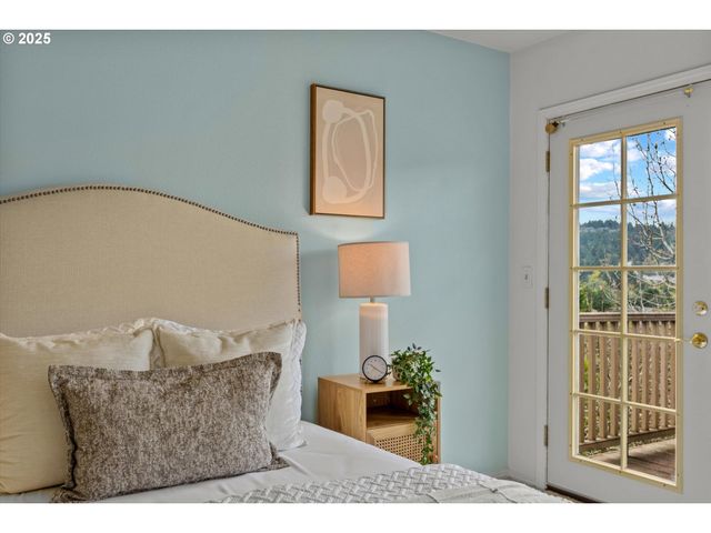 13931 Se ROLLING MEADOWS Dr, Happy Valley, OR 97086