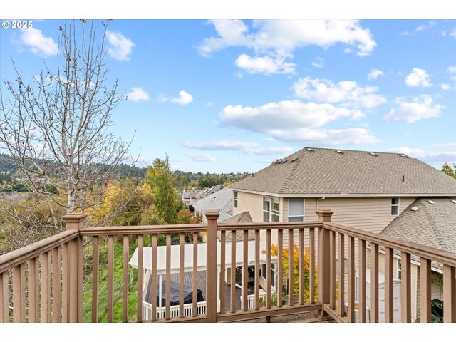 13931 Se ROLLING MEADOWS Dr, Happy Valley, OR 97086