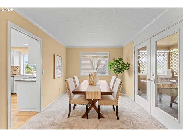 13931 Se ROLLING MEADOWS Dr, Happy Valley, OR 97086