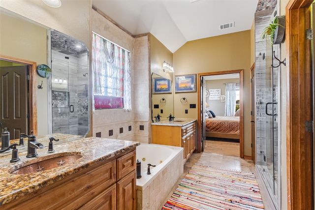 106 Deep Lake DR, Liberty Hill, TX 78642