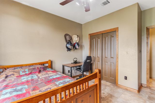 106 Deep Lake DR, Liberty Hill, TX 78642