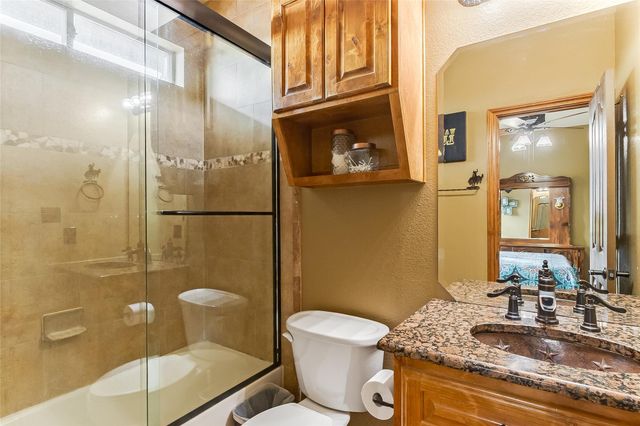 106 Deep Lake DR, Liberty Hill, TX 78642