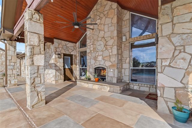 106 Deep Lake DR, Liberty Hill, TX 78642