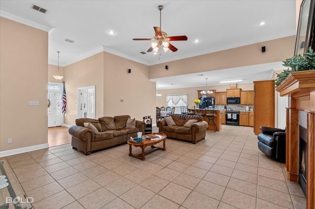 129 Wax Wing Street, Stonewall, LA 71078