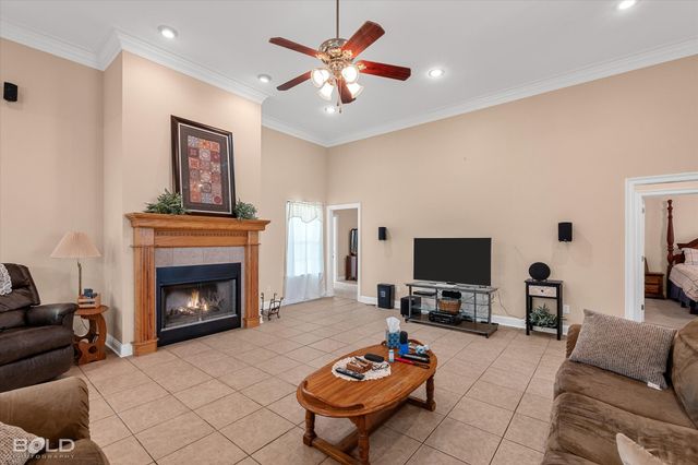 129 Wax Wing Street, Stonewall, LA 71078