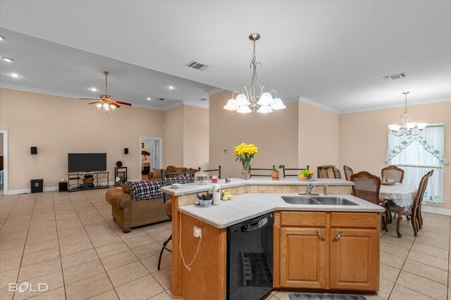 129 Wax Wing Street, Stonewall, LA 71078