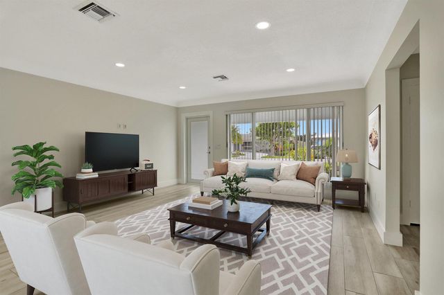 421 SE 5 Terrace, Pompano Beach, FL 33060