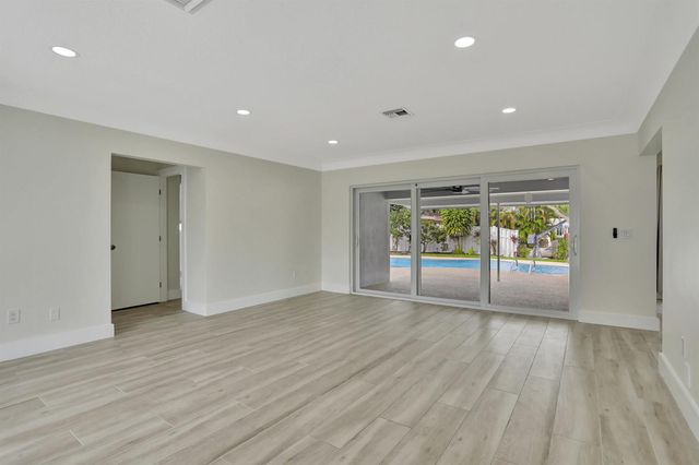 421 SE 5 Terrace, Pompano Beach, FL 33060