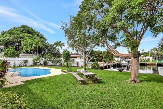 421 SE 5 Terrace, Pompano Beach, FL 33060