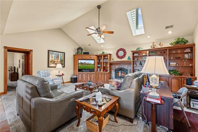 2400 S Outer Belt Road, Oak Grove, MO 64075