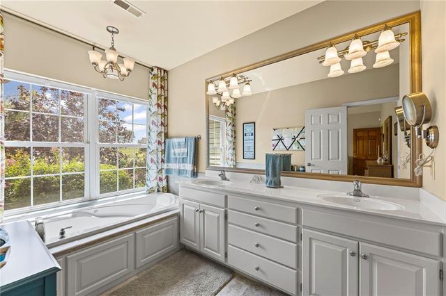 2400 S Outer Belt Road, Oak Grove, MO 64075