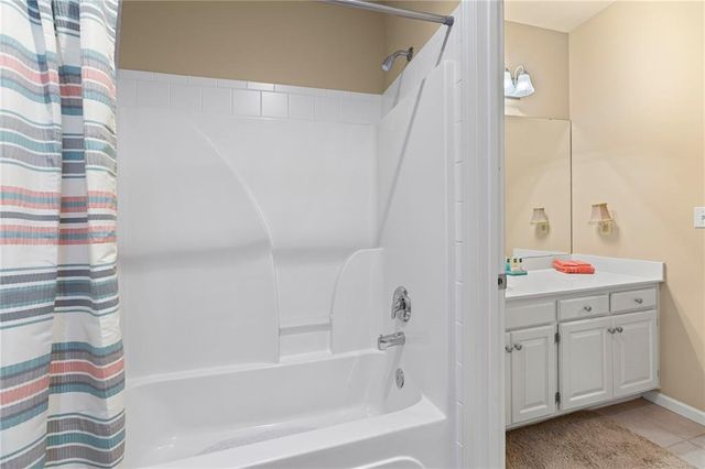 2400 S Outer Belt Road, Oak Grove, MO 64075