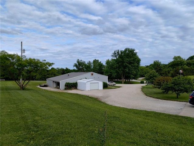 2400 S Outer Belt Road, Oak Grove, MO 64075