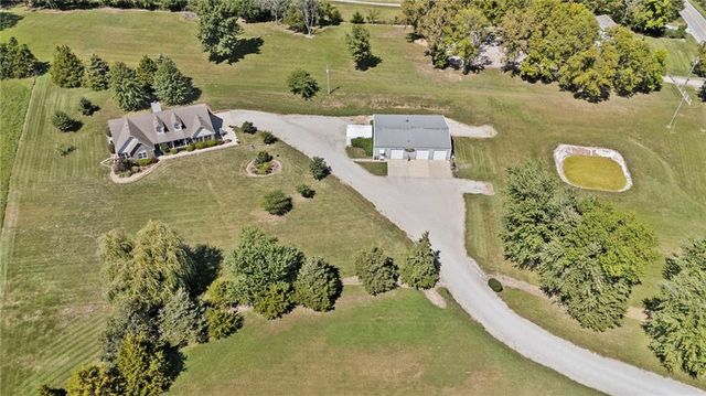 2400 S Outer Belt Road, Oak Grove, MO 64075