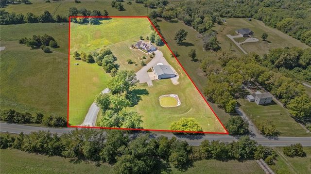 2400 S Outer Belt Road, Oak Grove, MO 64075