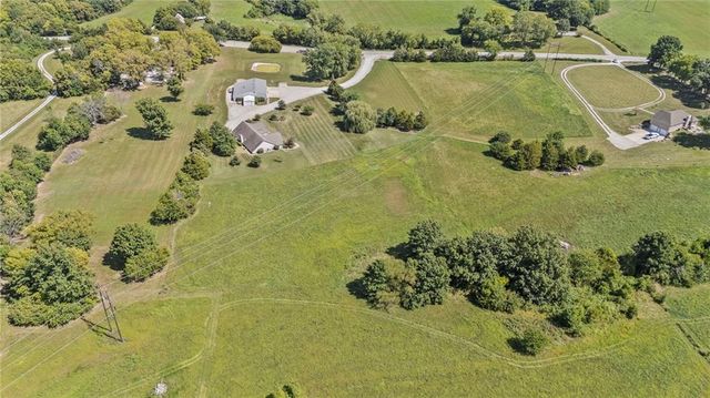 2400 S Outer Belt Road, Oak Grove, MO 64075