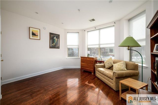 2123 Windrow Drive 2123, Plainsboro, NJ 08540