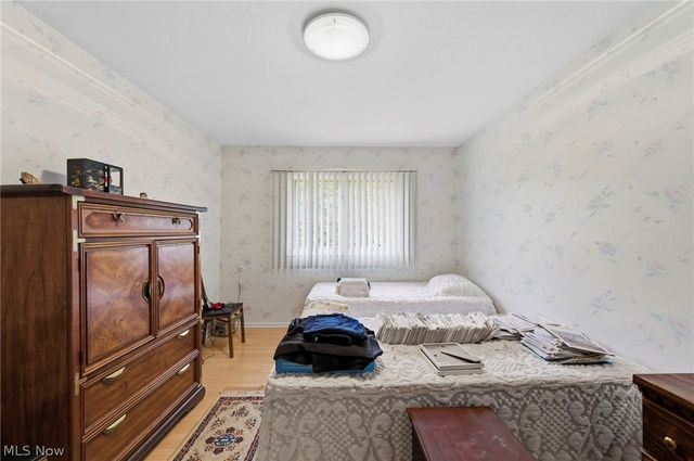 2619 S Green Road, Beachwood, OH 44122